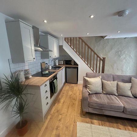 Cosy Modern Miners Cottage Llanllechid Exterior foto